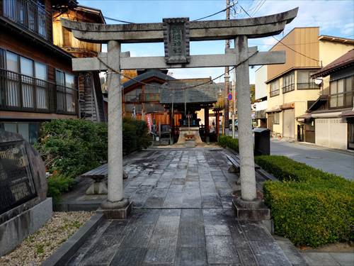 神社